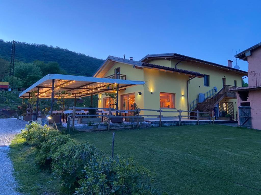Agriturismo La Soglia Del Parco Ranica Exteriör bild