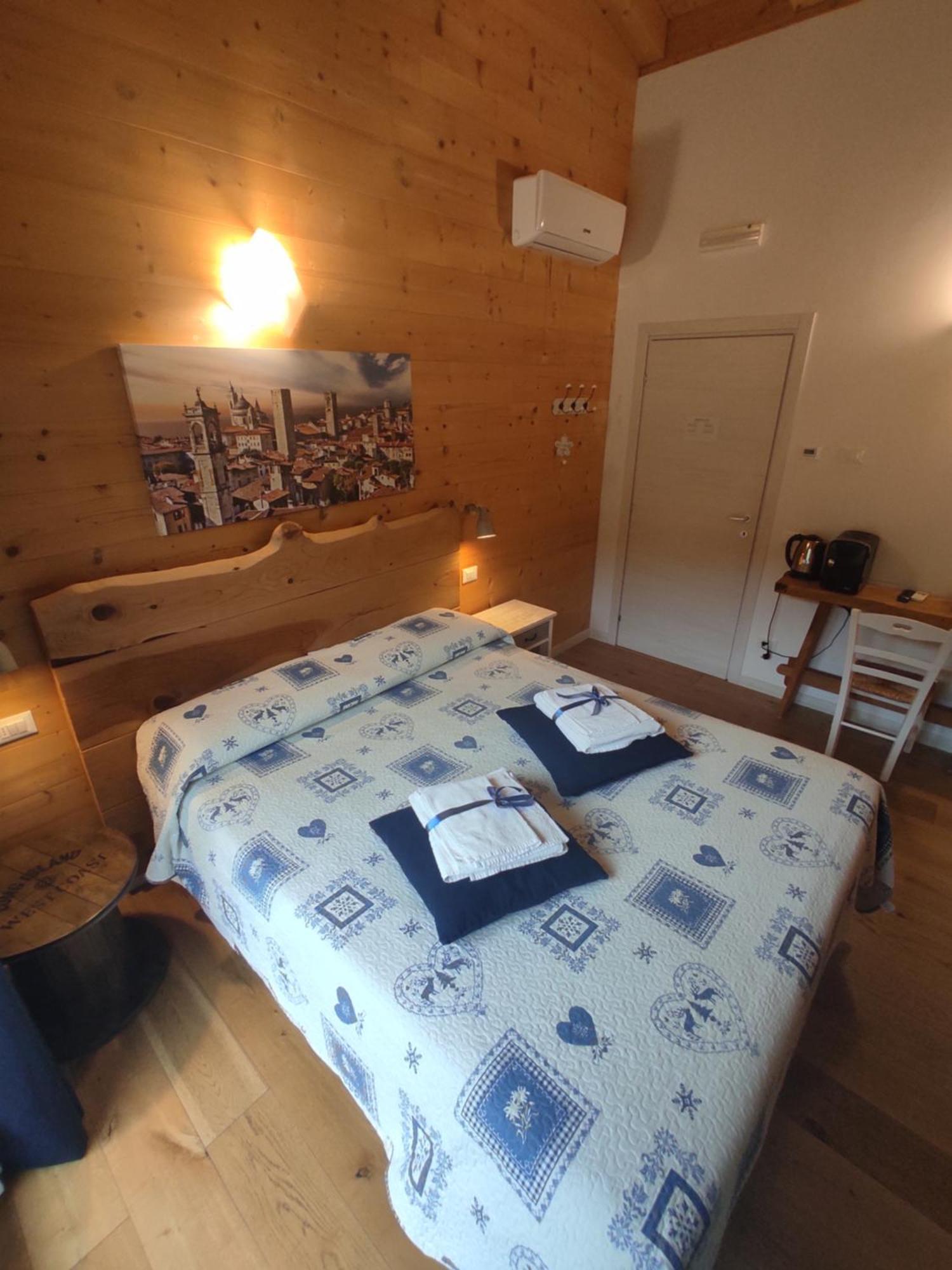 Agriturismo La Soglia Del Parco Ranica Exteriör bild