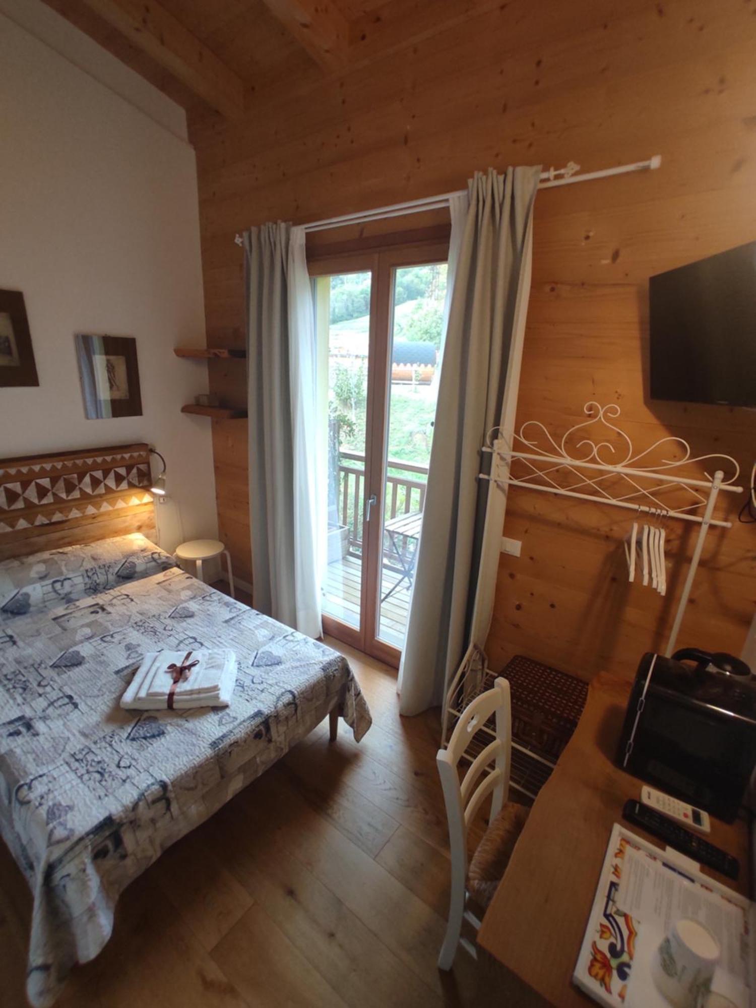Agriturismo La Soglia Del Parco Ranica Exteriör bild