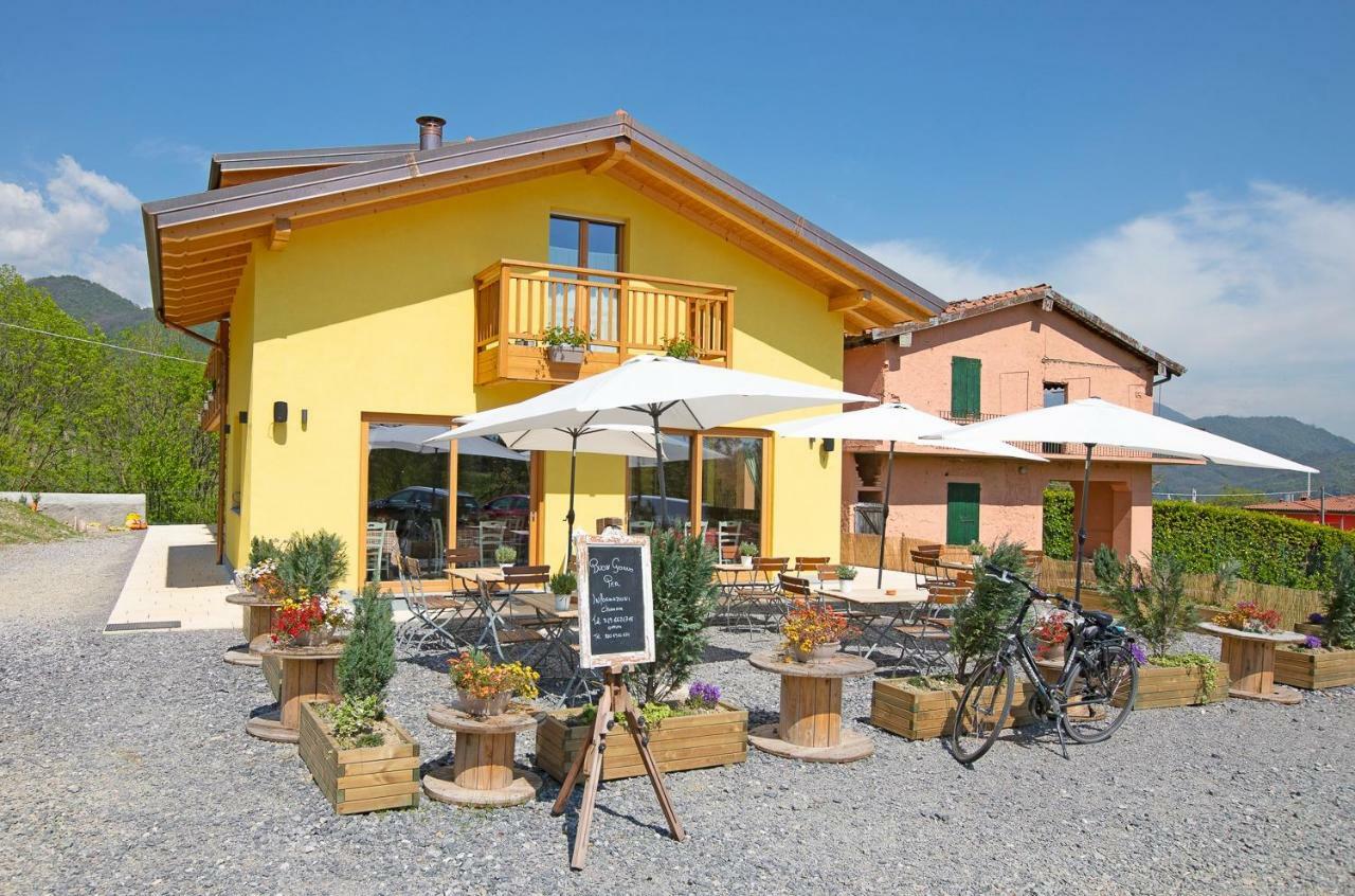 Agriturismo La Soglia Del Parco Ranica Exteriör bild