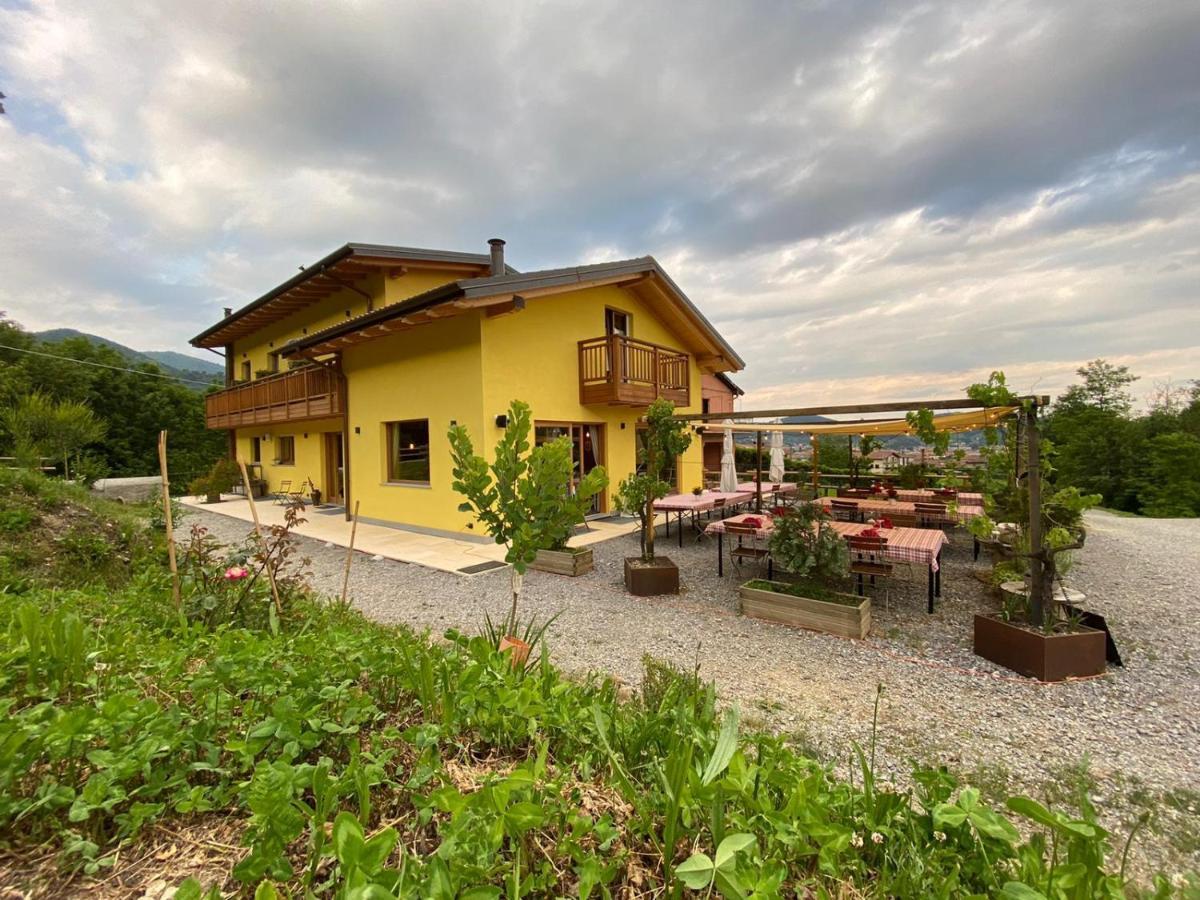 Agriturismo La Soglia Del Parco Ranica Exteriör bild